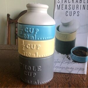 NIB Ceramic Stackable Measuring Cups 
Milk Can